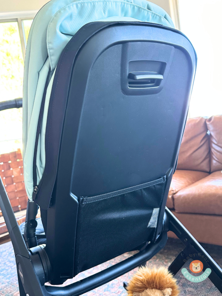 Mesh pouch on the back of the seat of the Thule Shine Stroller