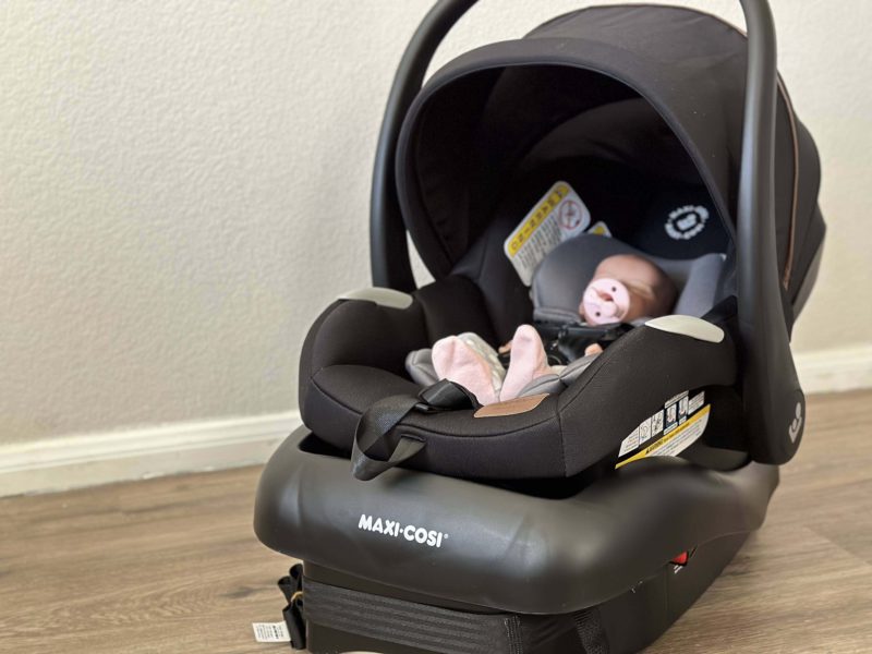 Maxi-Cosi Mico Luxe infant car seat with infant inserts