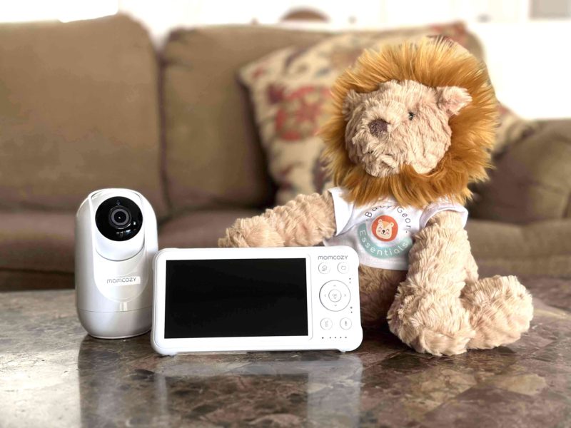 Momcozy Video Baby Monitor and camera with BGE lion