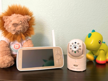 Infant Optics DXR-8 Pro - Best Non-WiFi Baby Monitor