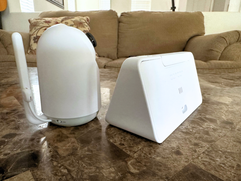 Sideview of the bonoch long range baby monitor and camera