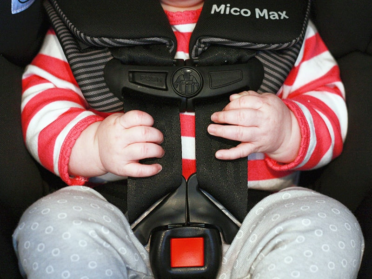 Maxi Cosi Mico Max 30 harness baby infant car seat - Baby Gear Essentials